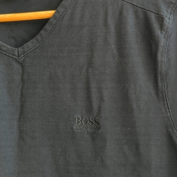 Hugo Boss black basic t-shirt  S - Picture 3 of 5